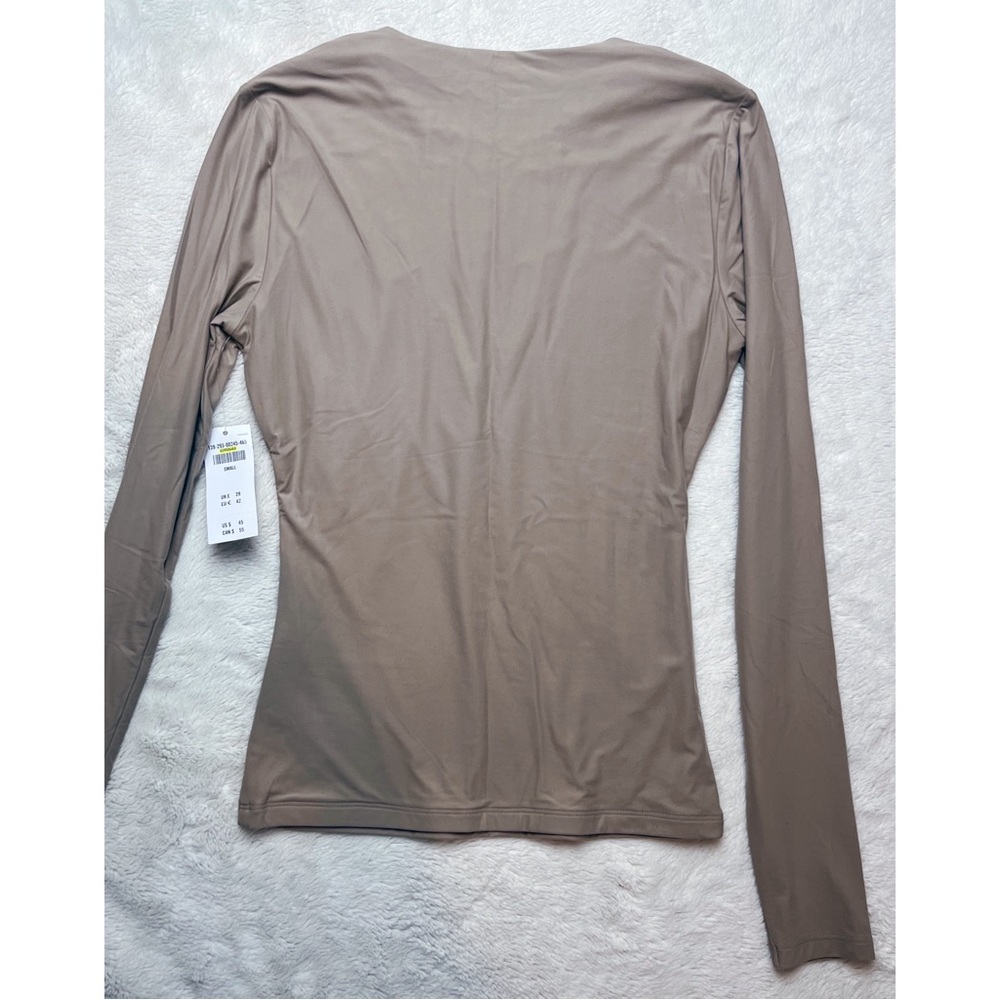A&F | Seamless Long Sleeve Top - Picture 10 of 10